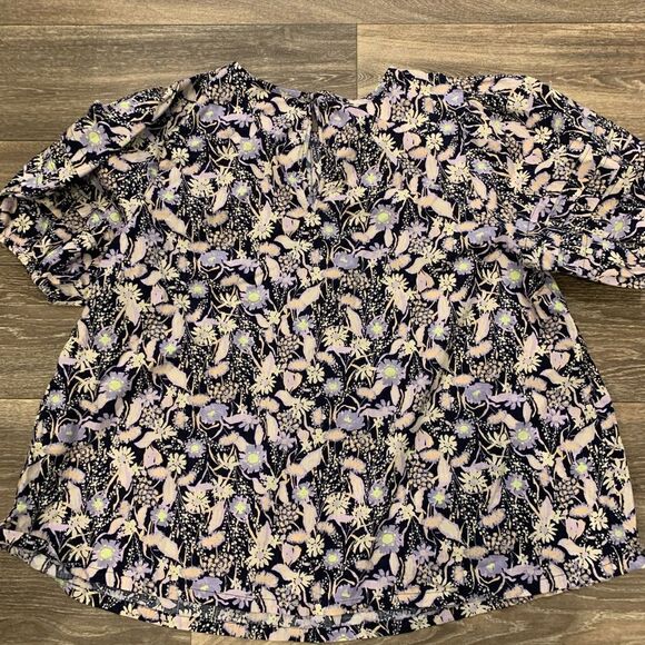 Ava Viv ladies top.  Size: 1X. - Picture 6 of 6
